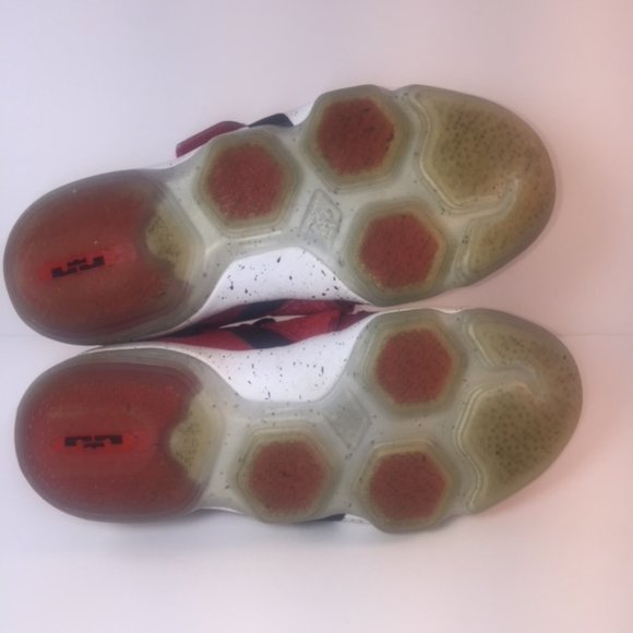 Nike LeBron XIV GS 14 Basketball Sz 4.5y Pre-owned - Picture 9 of 11
